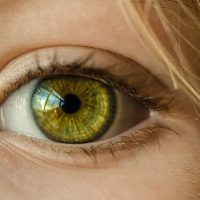 göz altı morlukları neden olur